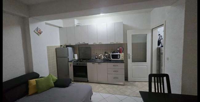 Стан во центар, на ул.Богомилска - 3