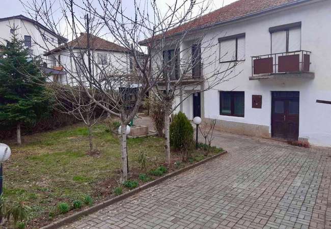 Куќа во Пештани пред хотел десарет - slika 2