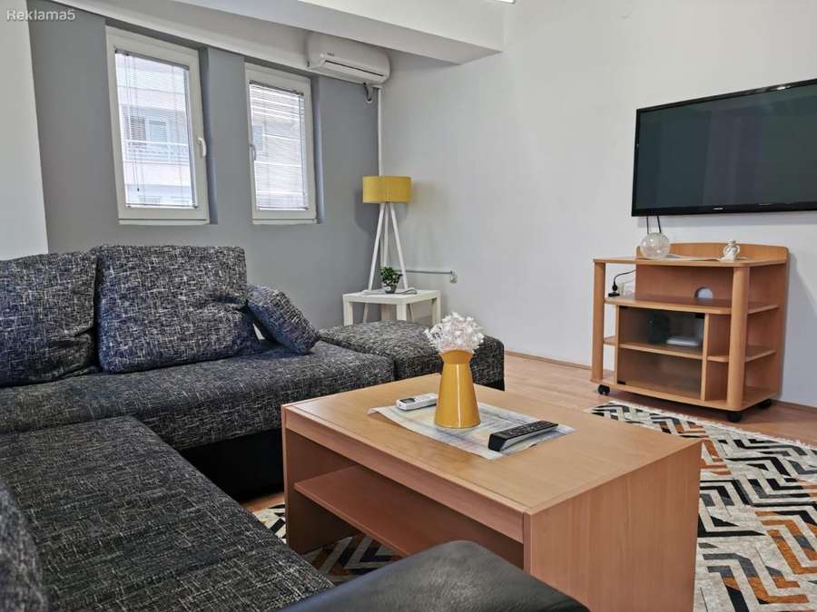 Стан во строг центар (стара автобуска) - 1