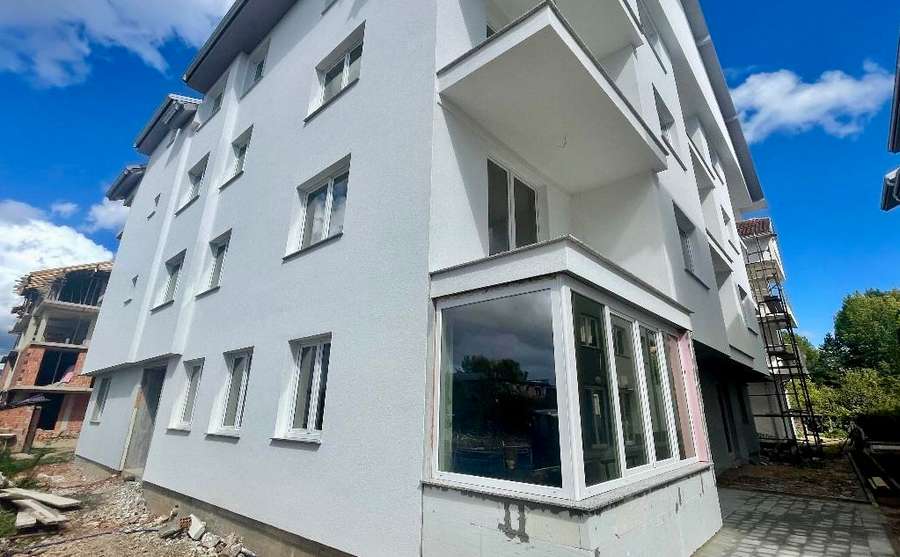 Стан во езерски лозја - 1