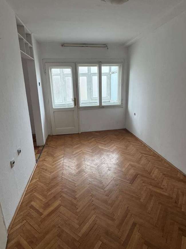 Стан на ул.Јане Сандански, позади поранешно Гумно - 3