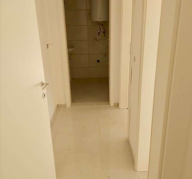 Стан на приземје во билјанини - 3