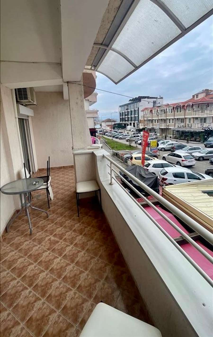 Стан позади хотел Ривиера - 1