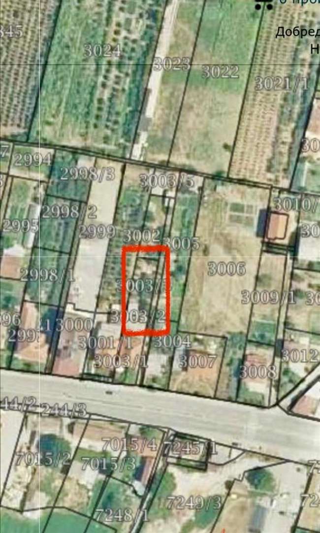 Плац на железничка - slika 2