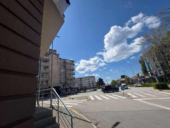 ЧОЈС-Se iznajmuva Deloven Prostor - 3